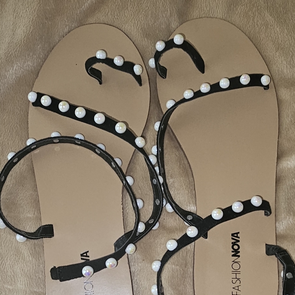 Sandals - Picture 2 of 5